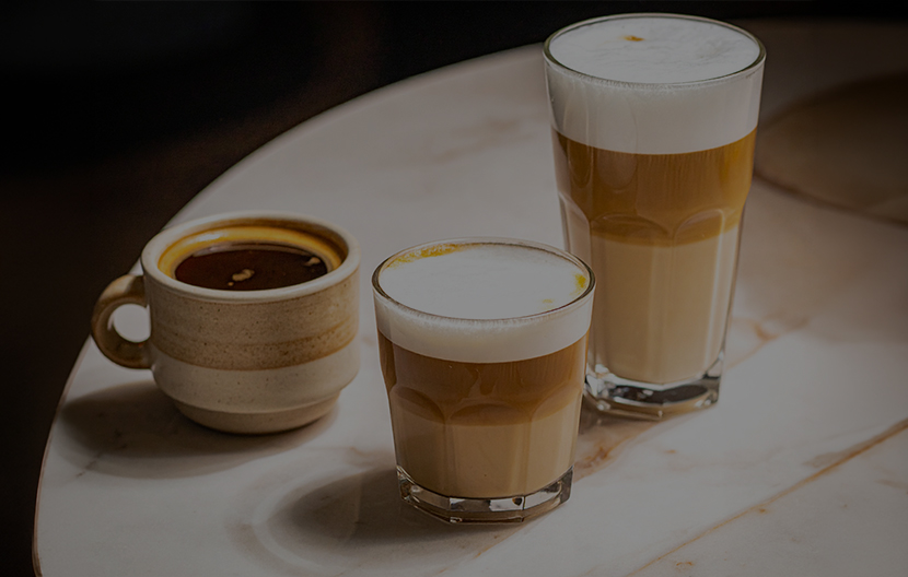 Flat white, latte et latte macchiato : ce qu’ils sont et en quoi ils diffèrent